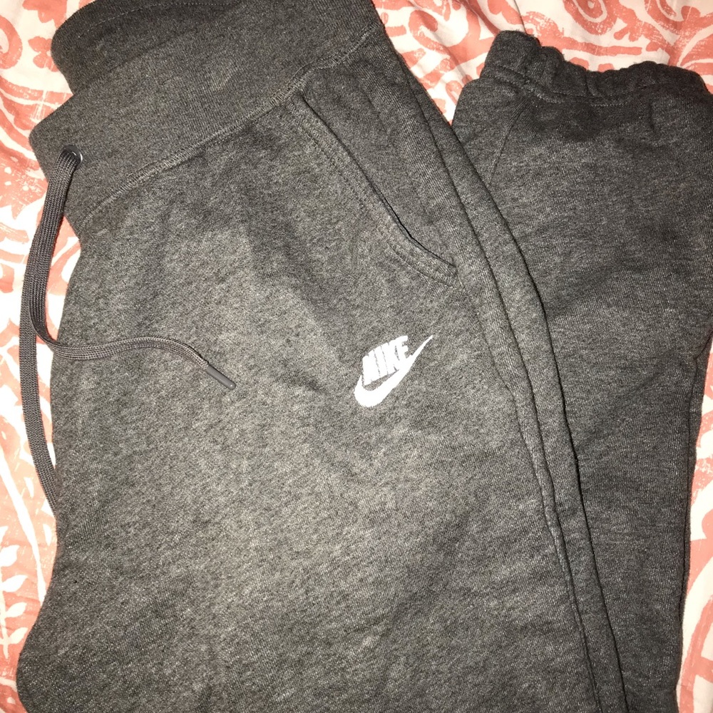 Like New Nike Joggers Size Medium